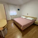 Frane & Ivanka Gabric Apartment
